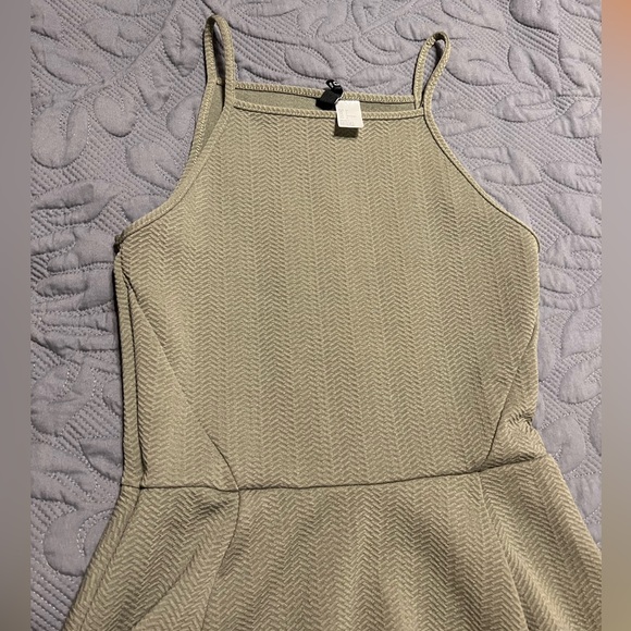 Army green herringbone pattern dress - Picture 2 of 7